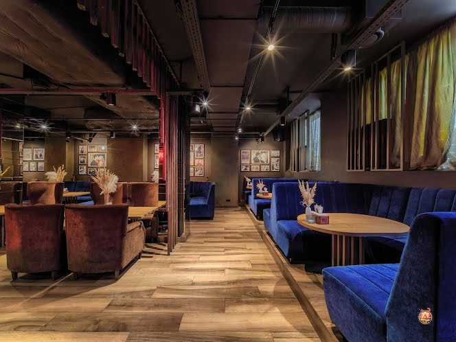 Зал ресторана  в «BAR&JOY» фотография №13