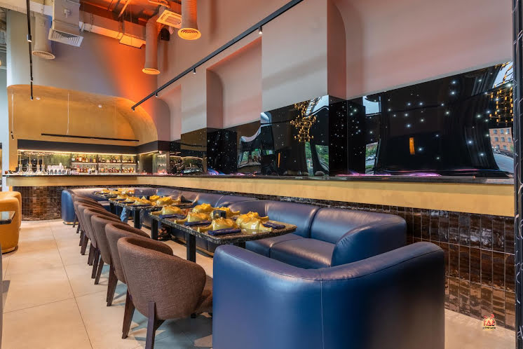 Зал с камином  в «Гарда бар» фотография №5