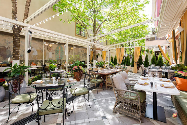 Летняя терраса в «Ткемали» фотография №9