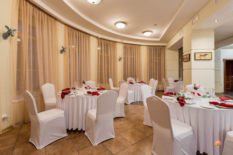 Особняк в парке Сосновка фотография № 1