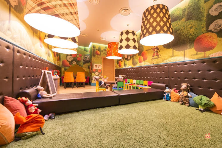 Зал «Алиса в стране чудес»  в «Vostok» фотография №3