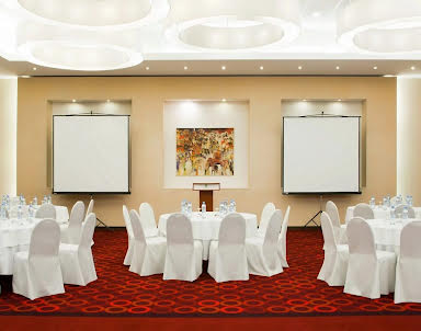  ресторан Лесная Сафмар