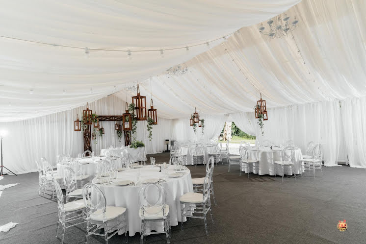 Белоснежный шатер в «WHITE WEDDING» фотография №9