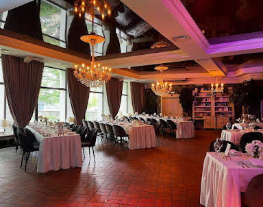  ресторан Скоморохи