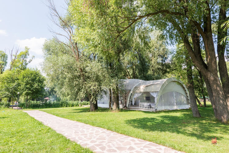 Средний шатер «Берег» в «Рыболовная усадьба - Парк-отель Остров» фотография №8