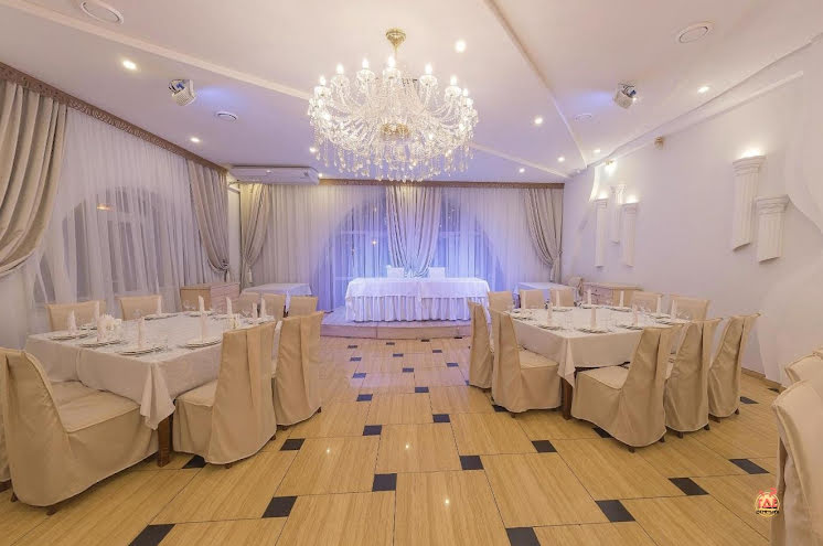 Зал на 150 человек в «Наш двор» фотография №4