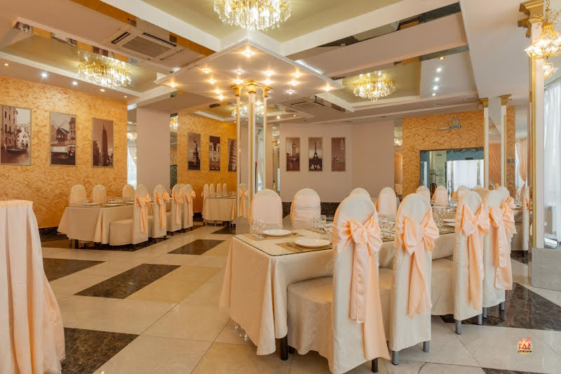 У Озера ​на Героев Космоса фотография №15