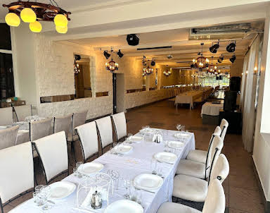 День рождения в Аш Хауз