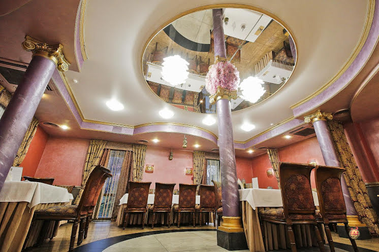 Основной зал в «Вилла Гламур» фотография №17