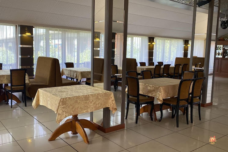 Основной зал в «Дельфин» фотография №6