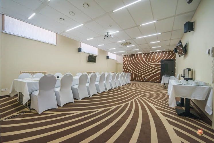 Малый банкетный зал в «BISCAFE» фотография №1