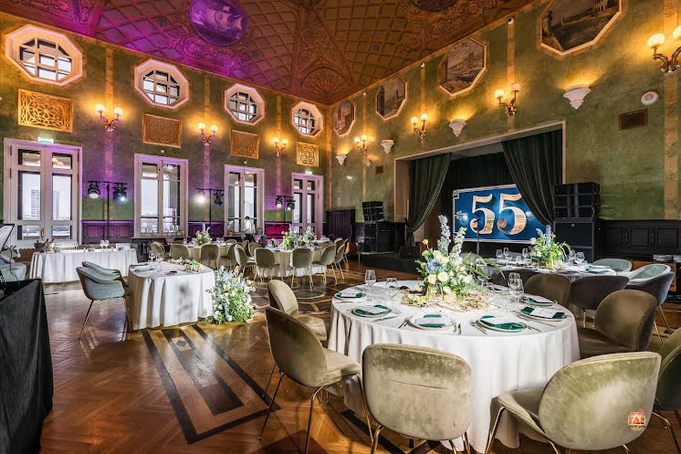 Основной зал в «Волга-Волга» фотография №14