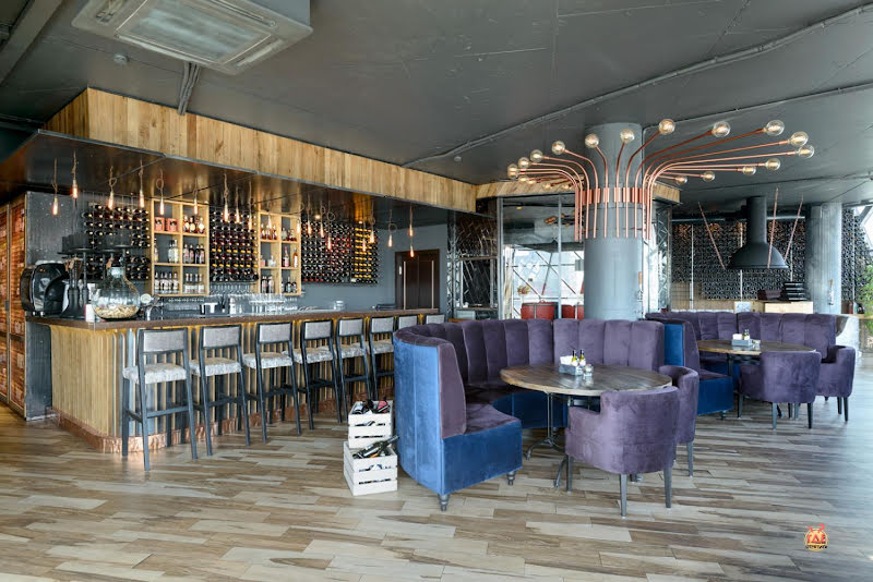 Гриль и бутыль фотография №8