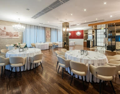  ресторан DoubleTree by Hilton Novosibirsk