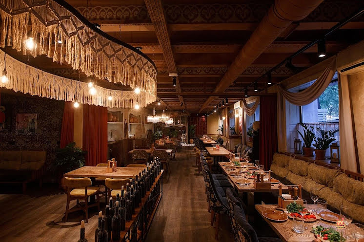 Основной зал в «Барбамбия Шампури» фотография № 1