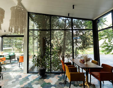  ресторан Сабли-Зубы