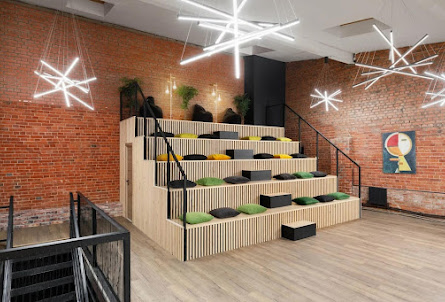 Зал «Кандинский» в Зал «Микеланджело»