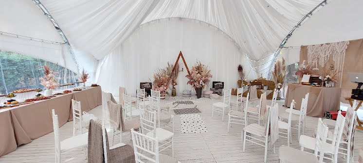 Шатёр у Каменной Оранжереи в «Усадьба Кусково» фотография №16