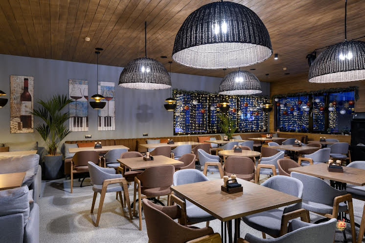 Основной зал в «Jazz and Meat» фотография №1