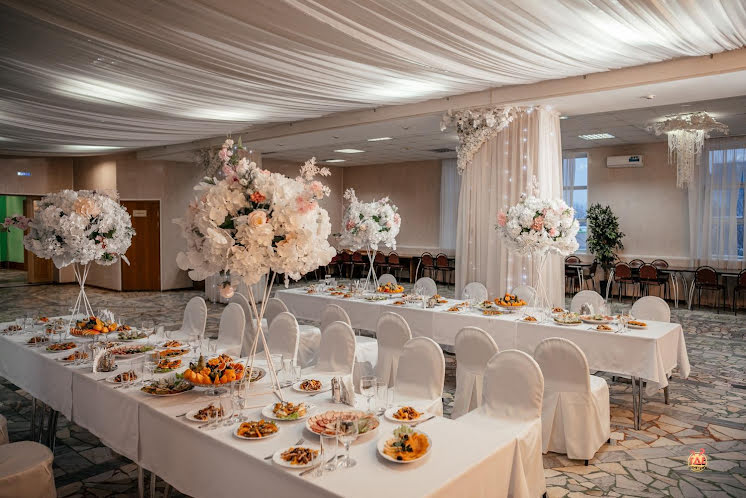 Большой банкетный зал в «Виктория» фотография №15