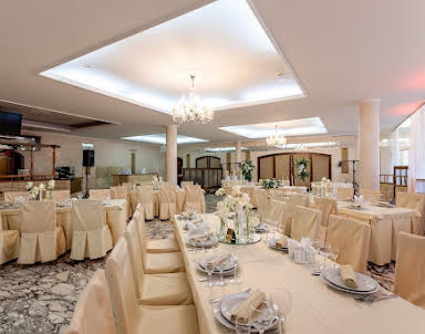  ресторан Аструс