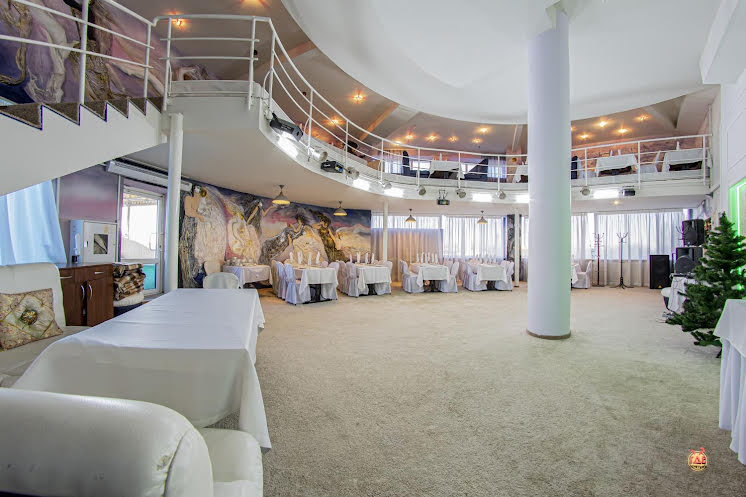 Зал «Седьмое небо» в «Седьмое небо» фотография №9