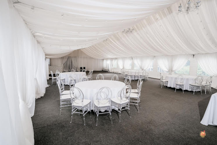 Белоснежный шатер в «WHITE WEDDING» фотография №15