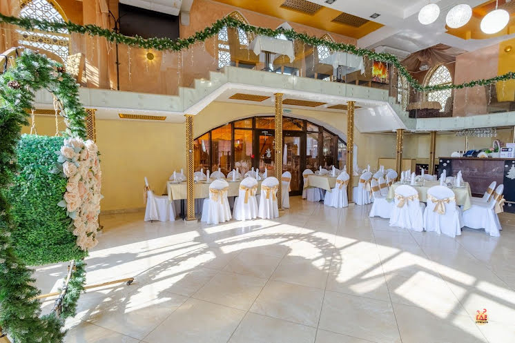 Основной зал  в «Сказка Lounge» фотография №16