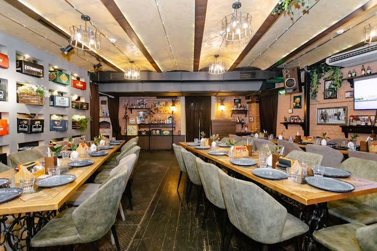 Зал "Брюгге" в «Leuven Belgian Brasserie» фотография №6