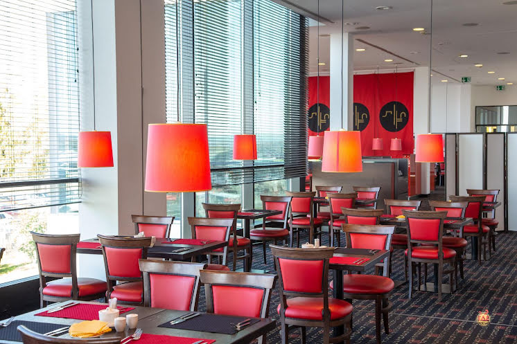 Ресторан Sunlight в «Azimut Аэропорт Отель Екатеринбург» фотография №2