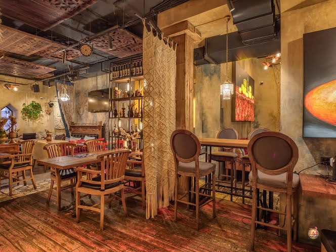 Основной зал в «Джани» фотография №16