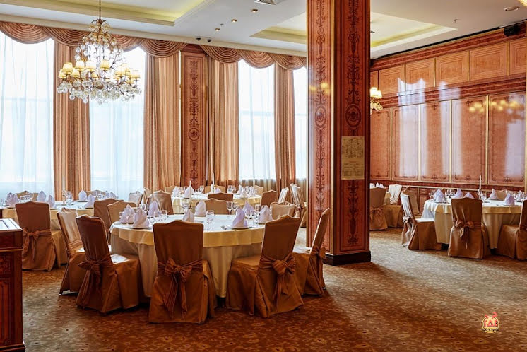 Банкетный зал «Азнавур» в «Royal Hotel Spa & Wellness» фотография №8