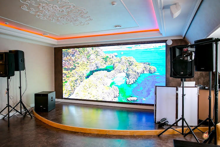 Основной зал в «Le Veranda» фотография №7