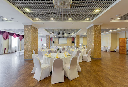 Зал «Ассамблея» в Зал «Бешамель»