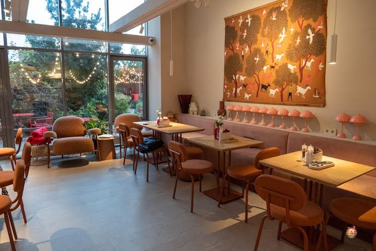 Основной зал в «Коза Тапас» фотография №2