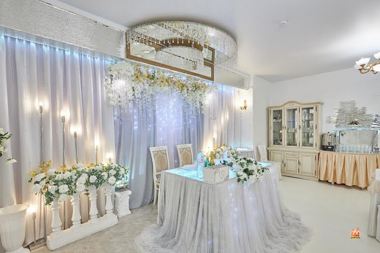 Большой банкетный зал в «Скатерть Самобранка» фотография №17