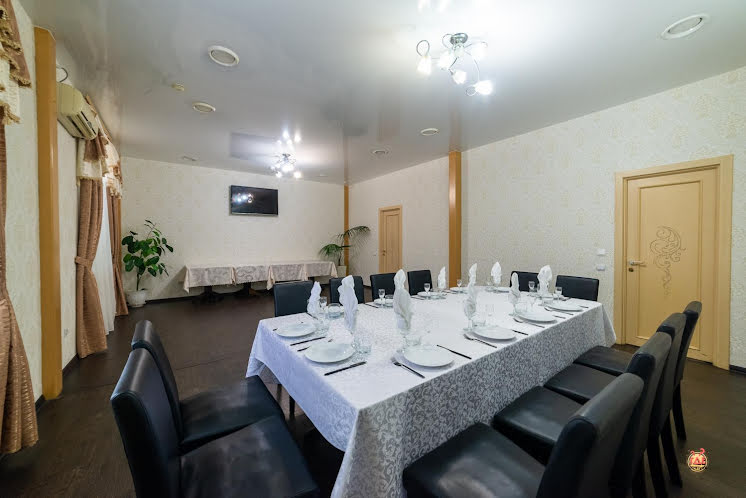 Малый банкетный зал в «Роял-кафе» фотография №4