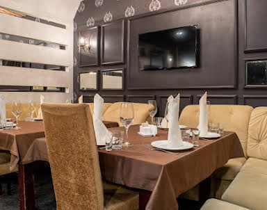  ресторан Академия Караоке на Ширямова