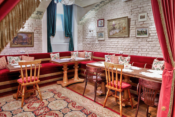 Бордовый зал в «Катюша» фотография №1