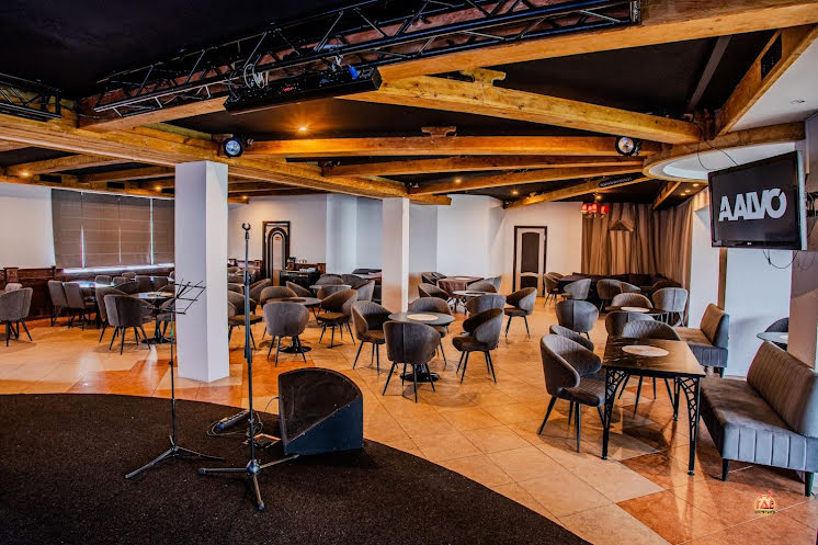 Основной зал в «Сердце замка» фотография №14