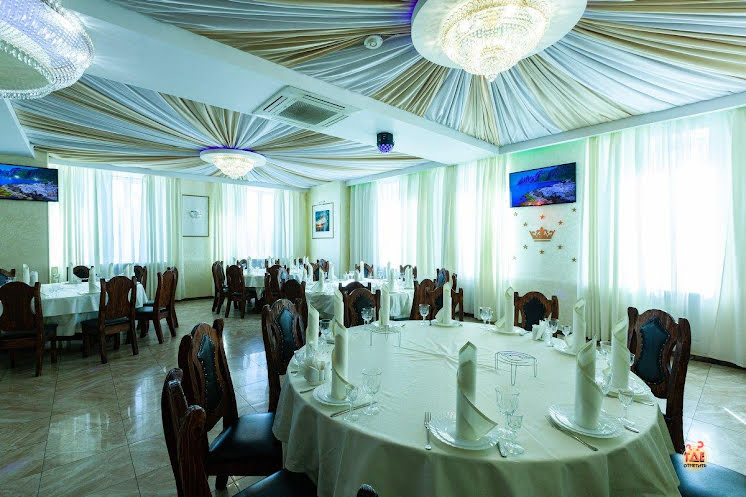 Большой зал в «Лион на Перовской» фотография №9