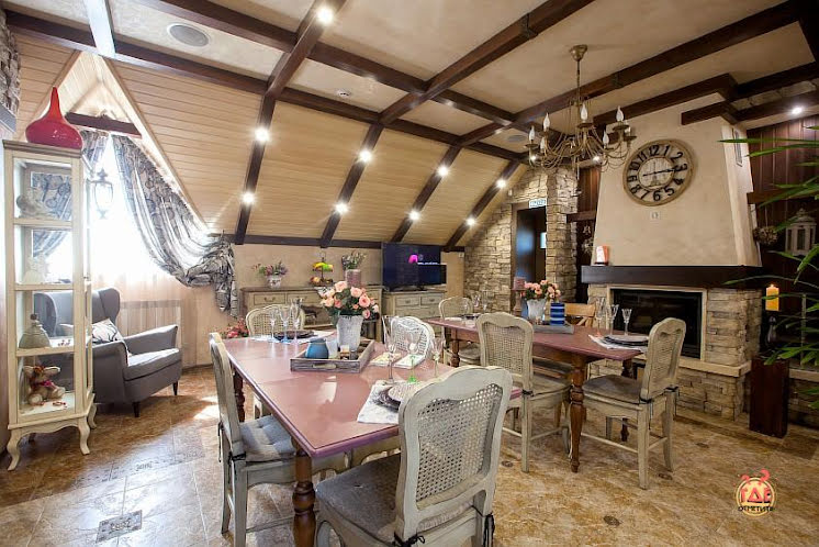 Каминный зал в «Шале» фотография №2