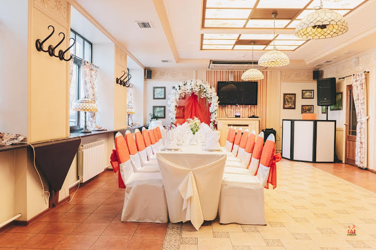 Большой зал в «Green Hotel» фотография №1