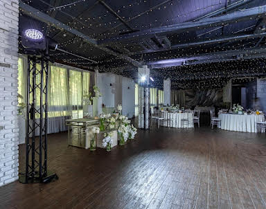  ресторан Двин Холл