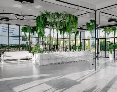  ресторан Jani Crystal