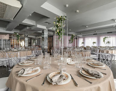  ресторан Catch на Академика Пилюгина