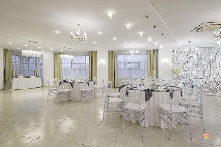 Основной зал  в «Серебро» фотография №16