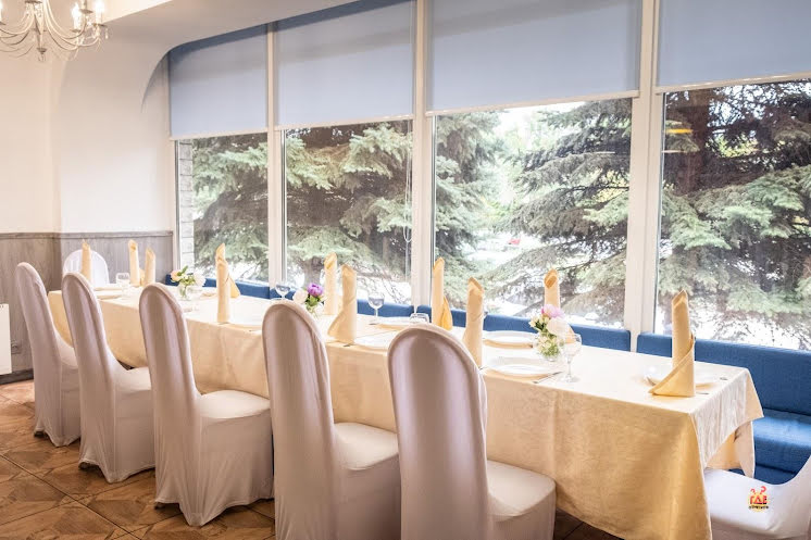 Зал на 25 человек в «Клевер» фотография №2