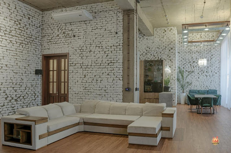 Большой зал  в «Тортуга» фотография №13