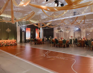  ресторан La Riva Hall